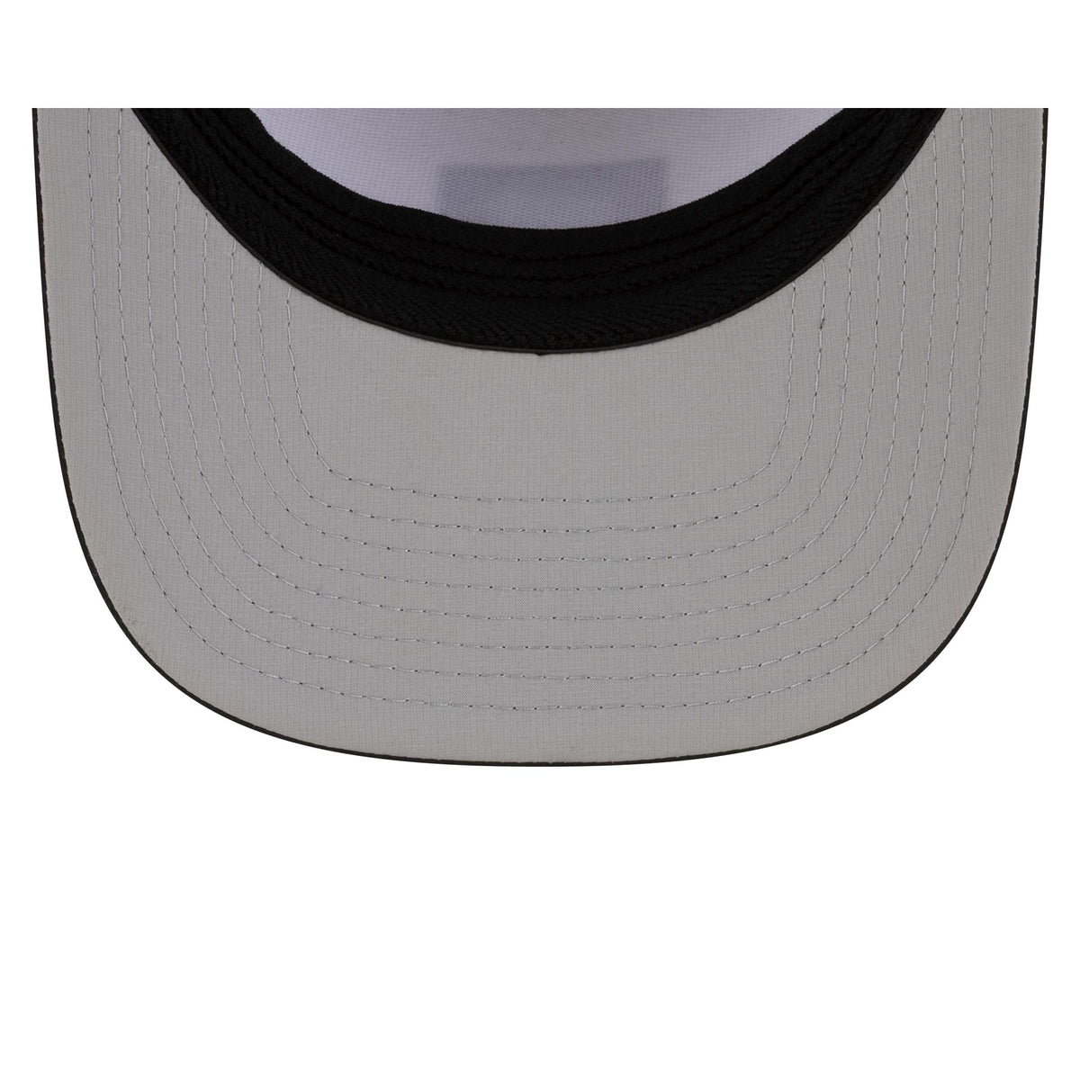 San Francisco Giants 2026 Clubhouse Black & White Split Panel 9SEVENTY Stretch-Snap Hat